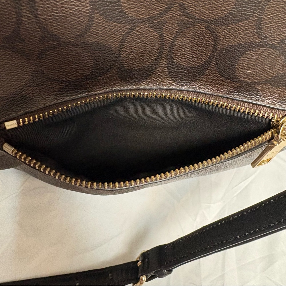 Coach Brown Hobo Bag - Picture 5 of 9